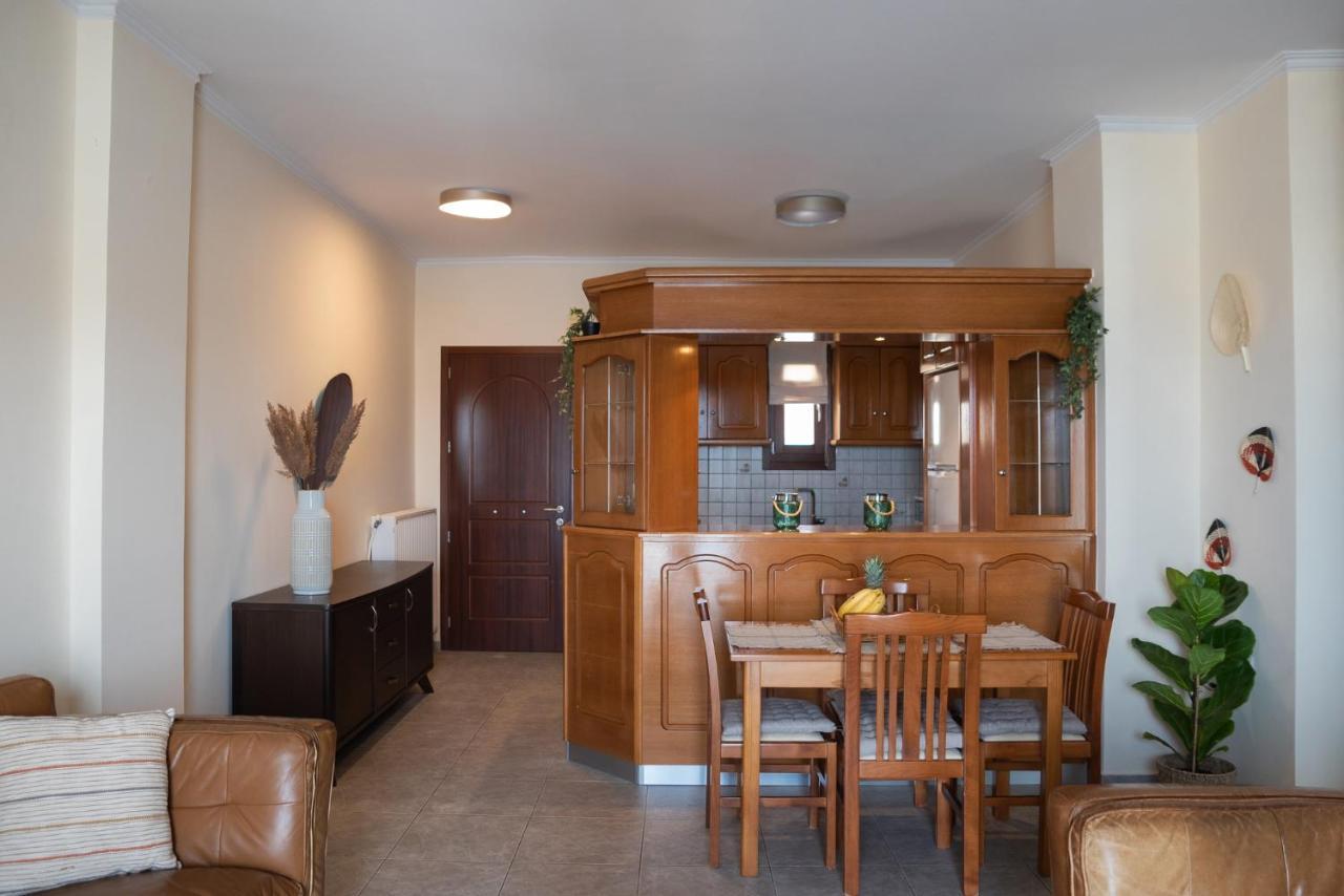 Destino Home Overlooking The Venetian Port Of Chania Chrissi Akti Chania Exterior foto