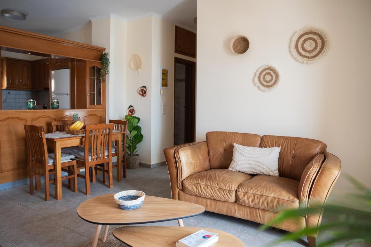 Destino Home Overlooking The Venetian Port Of Chania Chrissi Akti Chania Exterior foto