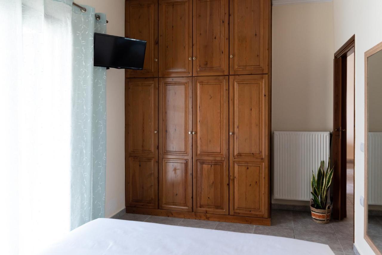 Destino Home Overlooking The Venetian Port Of Chania Chrissi Akti Chania Exterior foto
