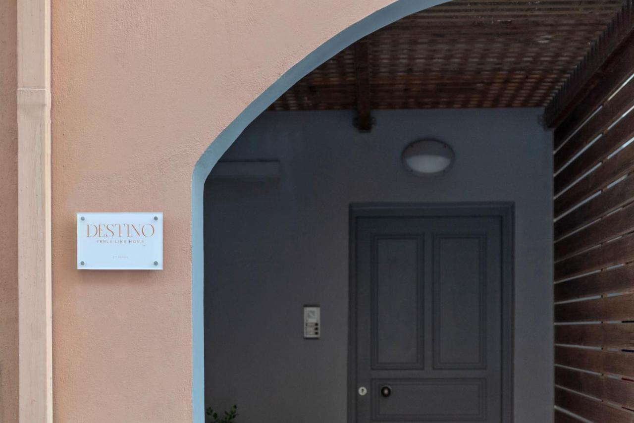Destino Home Overlooking The Venetian Port Of Chania Chrissi Akti Chania Exterior foto